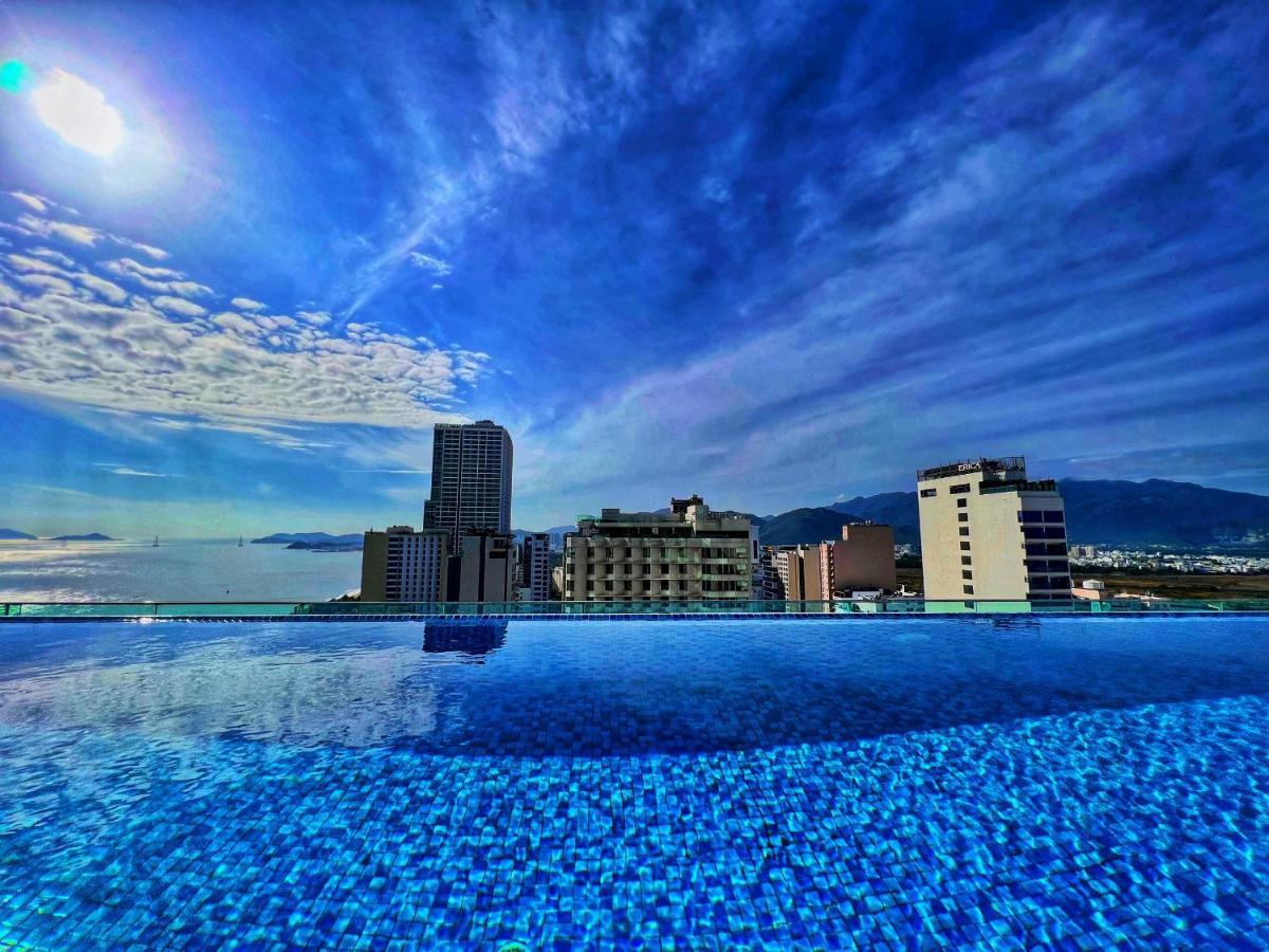 Grand Tourane Nha Trang Hotel Buitenkant foto