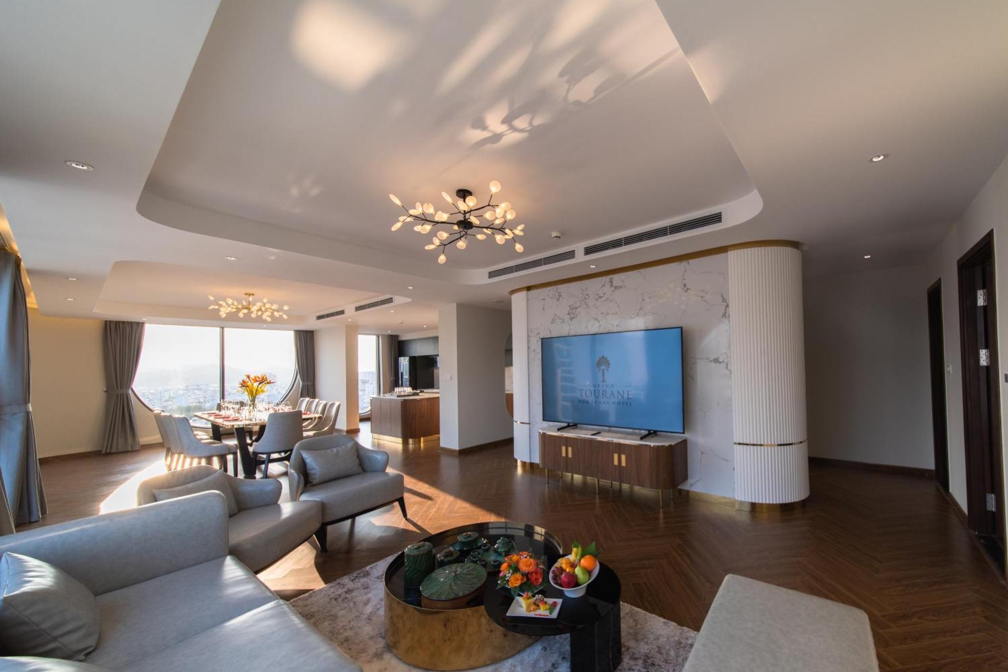 Grand Tourane Nha Trang Hotel Buitenkant foto