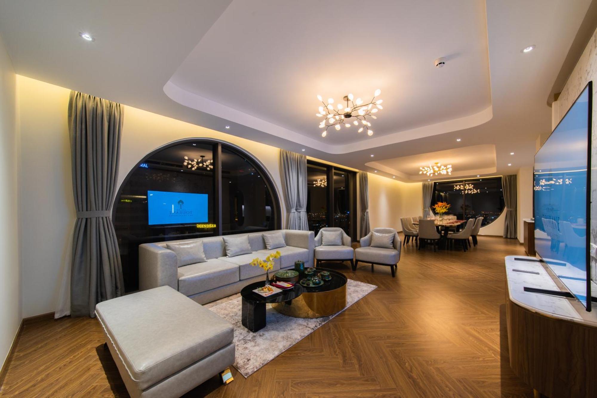 Grand Tourane Nha Trang Hotel Buitenkant foto