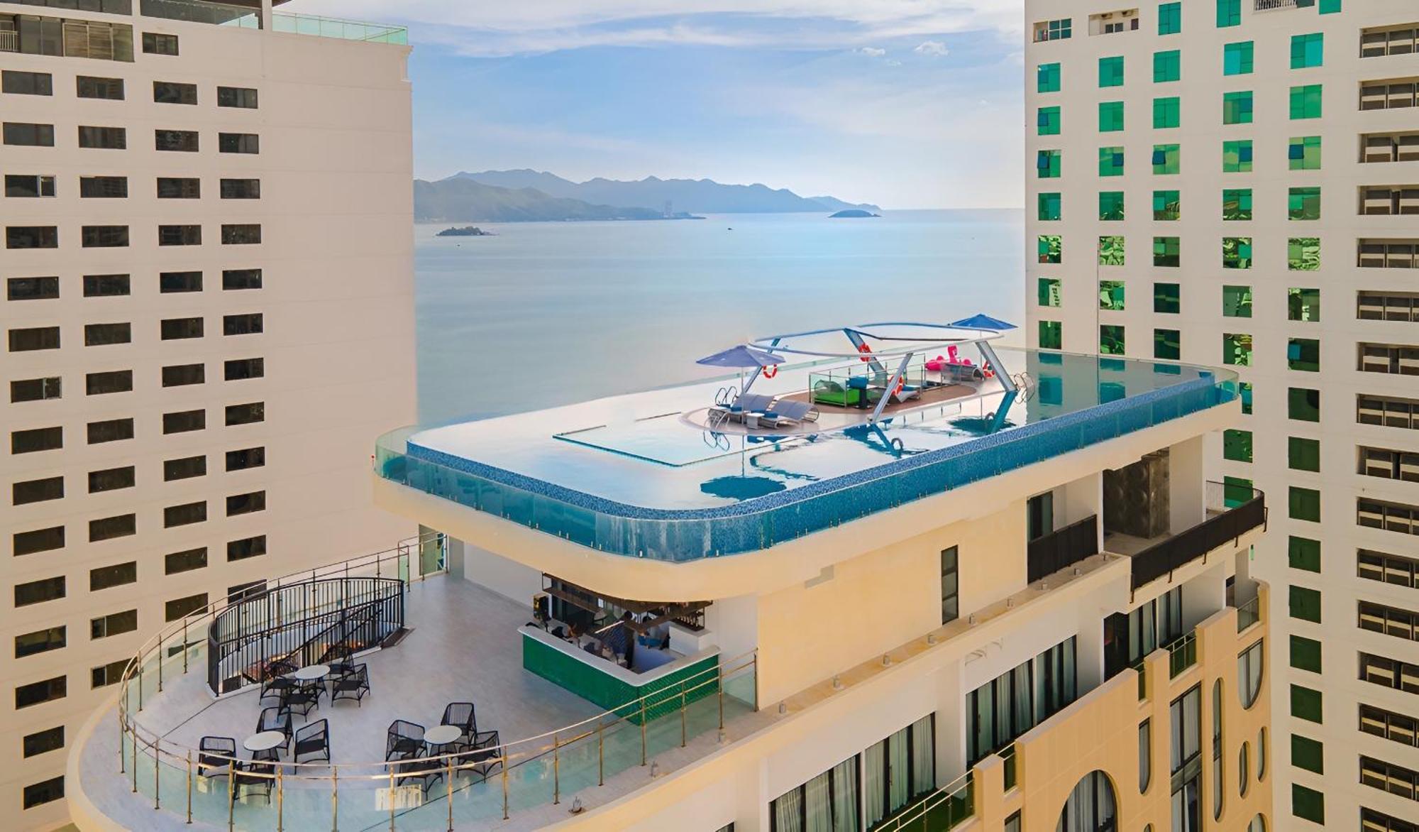 Grand Tourane Nha Trang Hotel Buitenkant foto