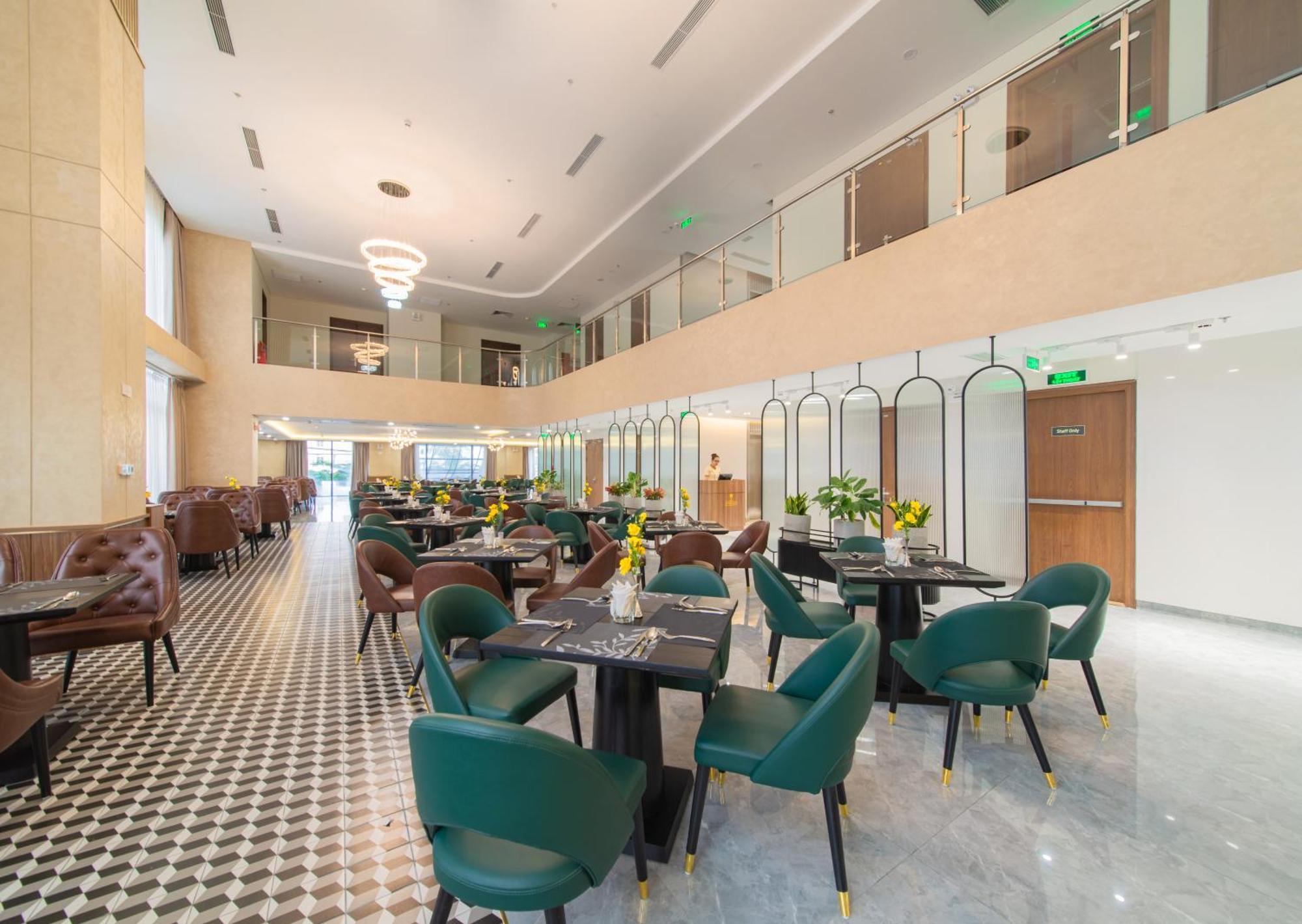 Grand Tourane Nha Trang Hotel Buitenkant foto