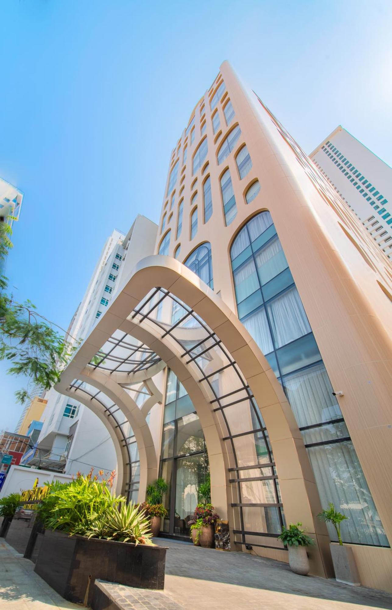 Grand Tourane Nha Trang Hotel Buitenkant foto