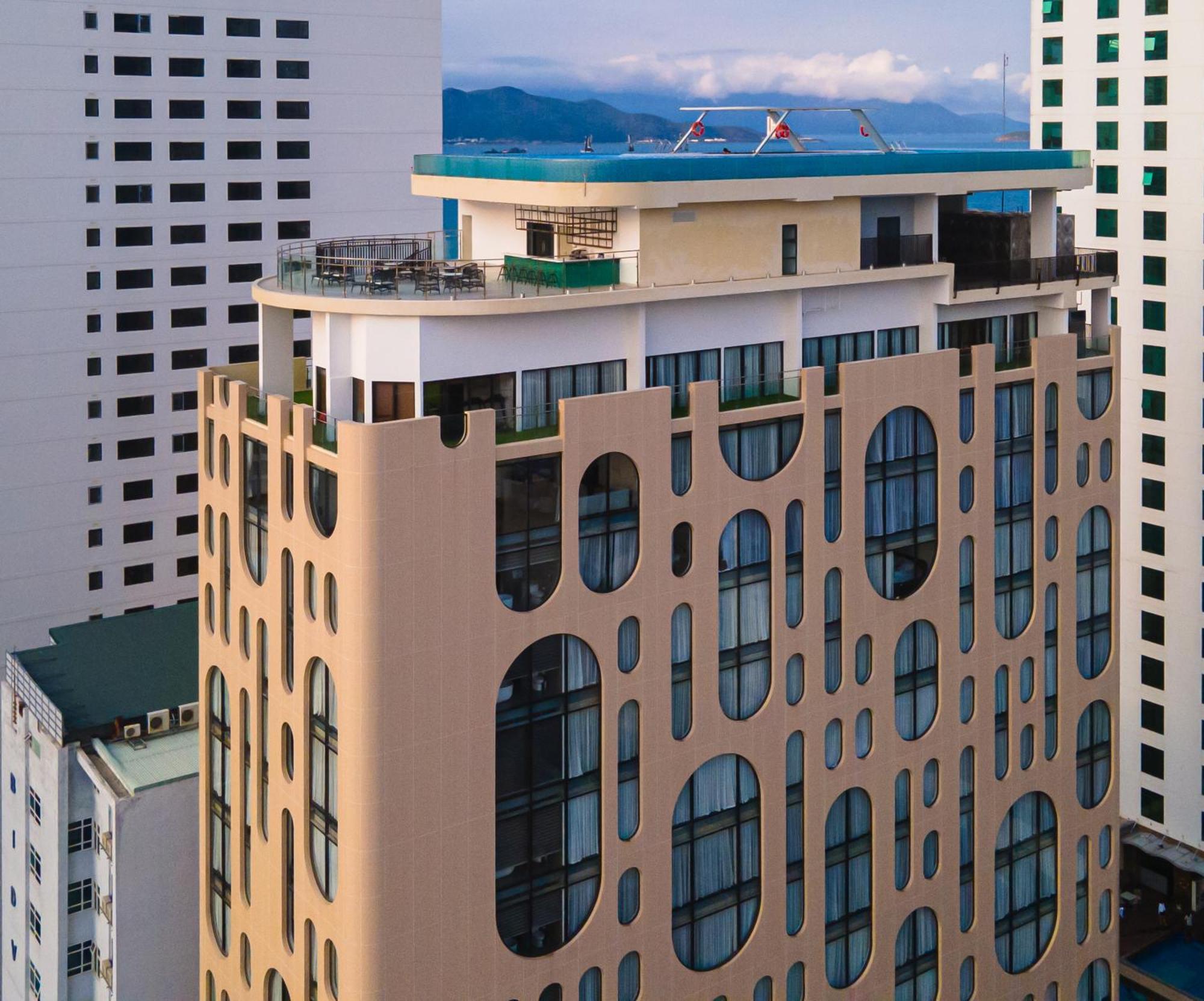 Grand Tourane Nha Trang Hotel Buitenkant foto