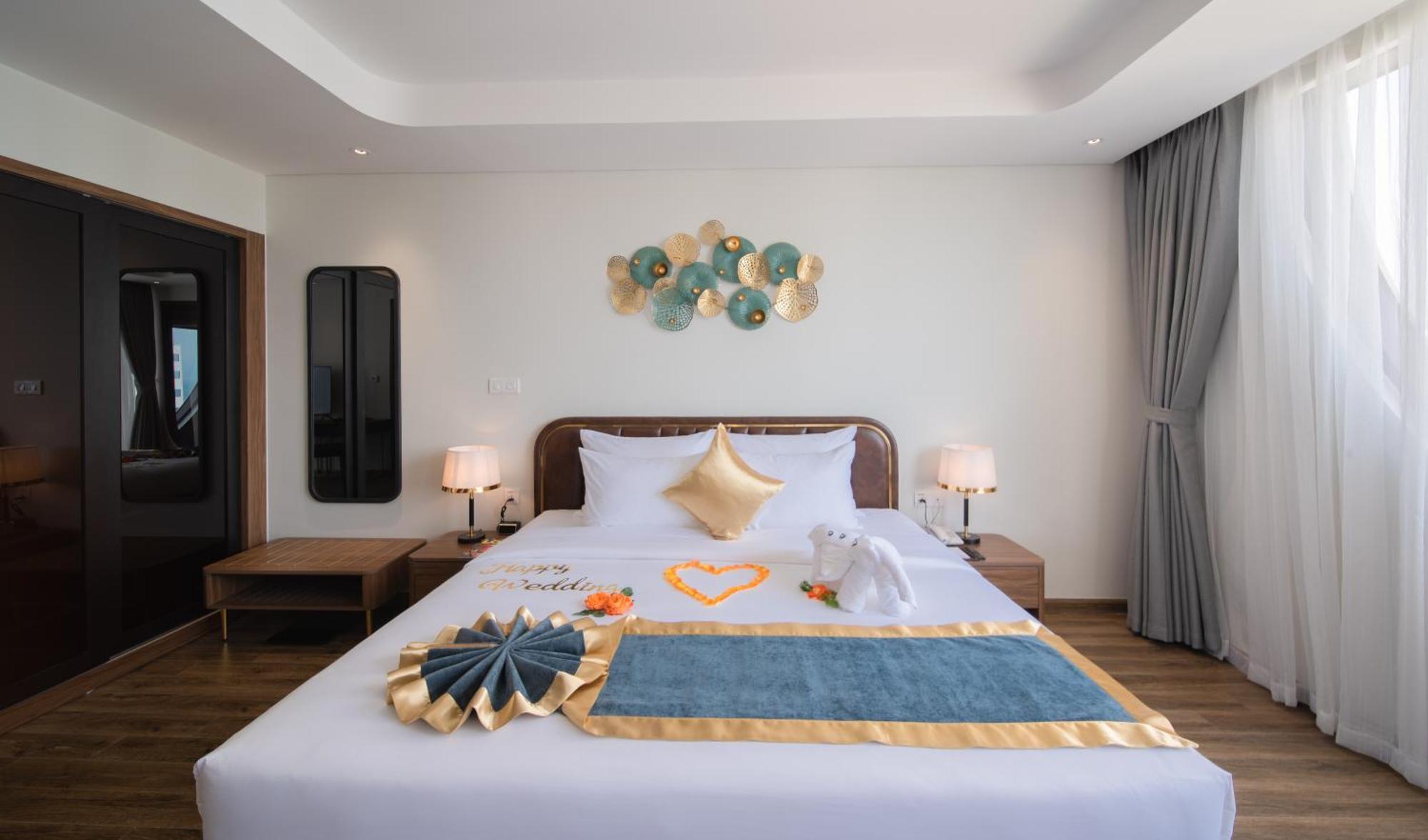 Grand Tourane Nha Trang Hotel Buitenkant foto