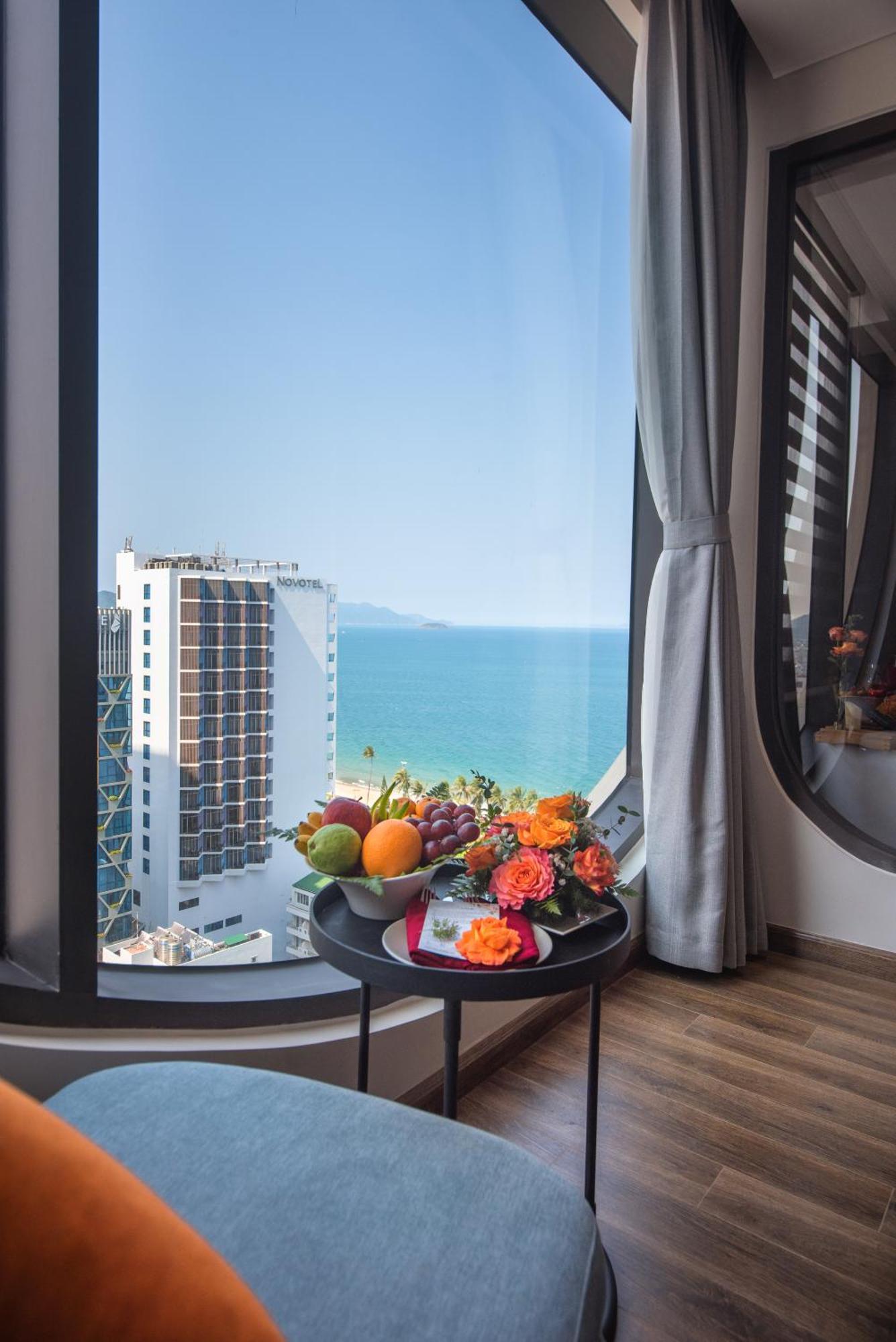 Grand Tourane Nha Trang Hotel Buitenkant foto