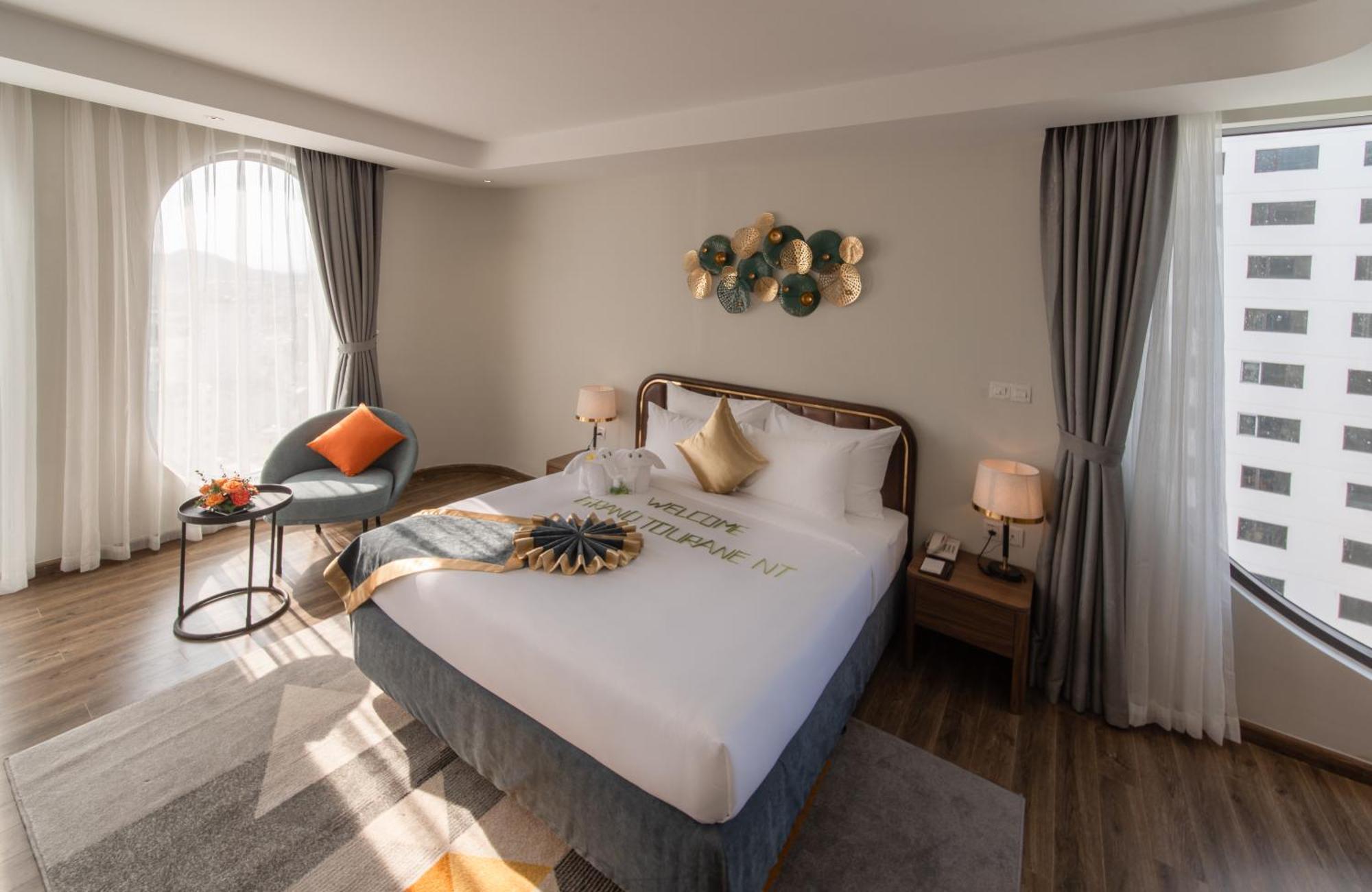Grand Tourane Nha Trang Hotel Buitenkant foto